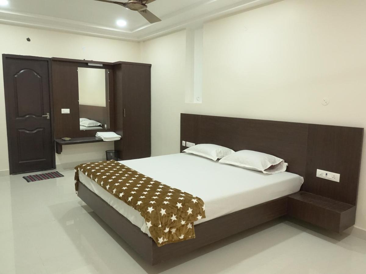 Sri Krishna Residency Eluru Exterior foto